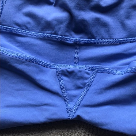 Lululemon Cut the Crop Leggings Lullaby Size 4 - Picture 5 of 6